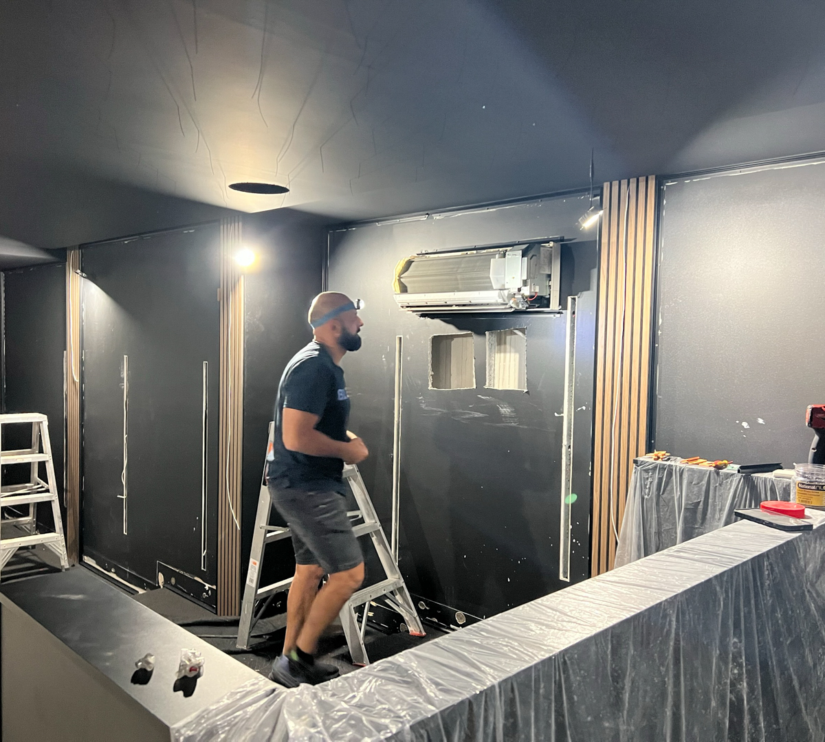 Project Luxury Smart Home Theatre with Shooting Starlight Ceiling and Tiered Seating BLUTEK0018