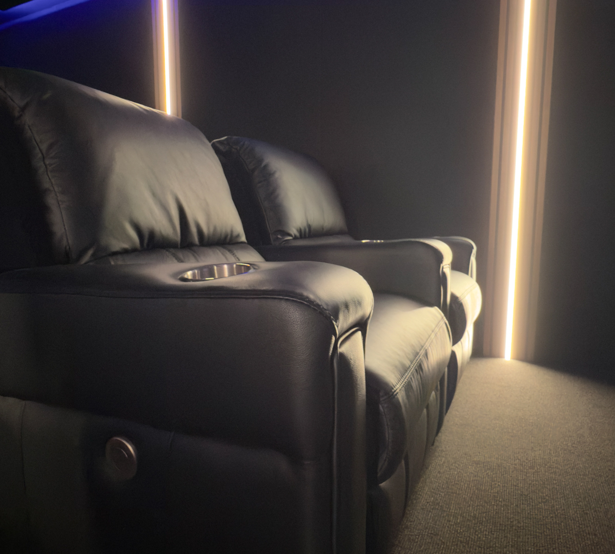 Project Luxury Smart Home Theatre with Shooting Starlight Ceiling and Tiered Seating BLUTEK0034
